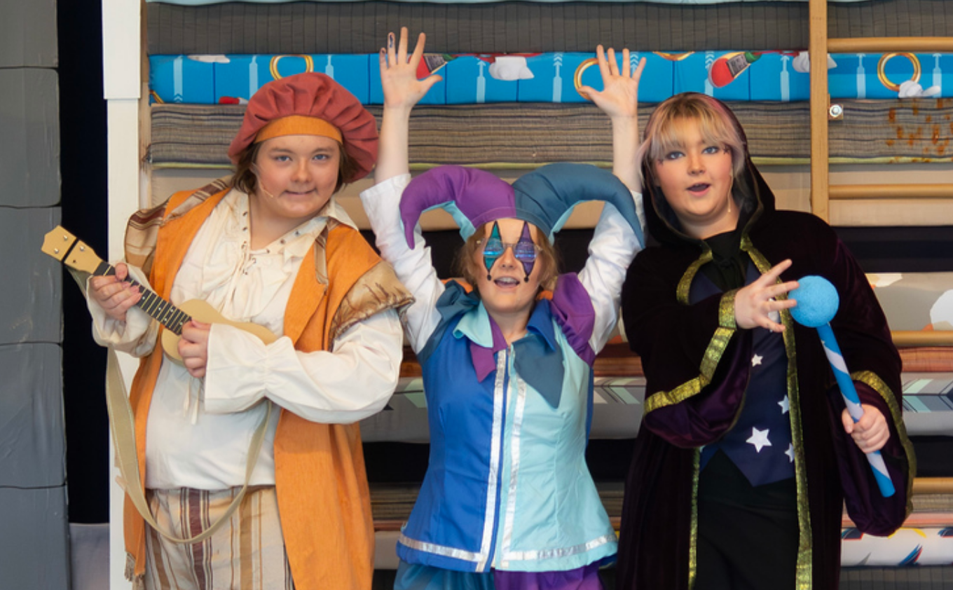 The Minstrel (me) and the other entertainers
