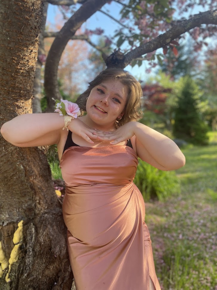 Makenzie in her prom dress